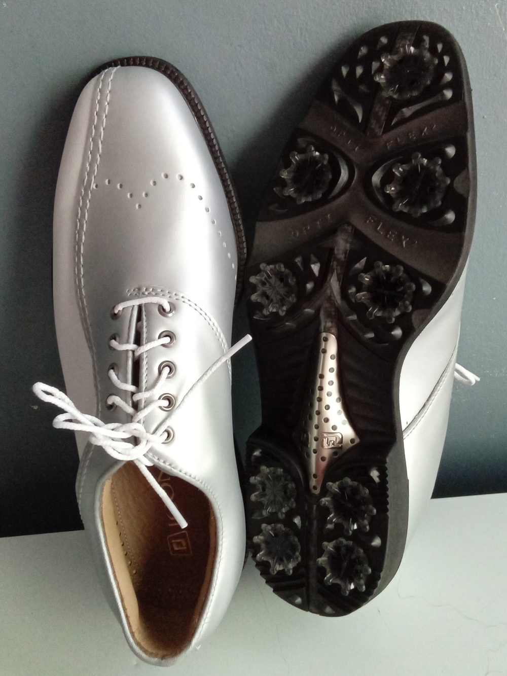FootJoy FJ Icon Golf Shoes Silver White Leather Spiked Mens Bicycle Toe CJ